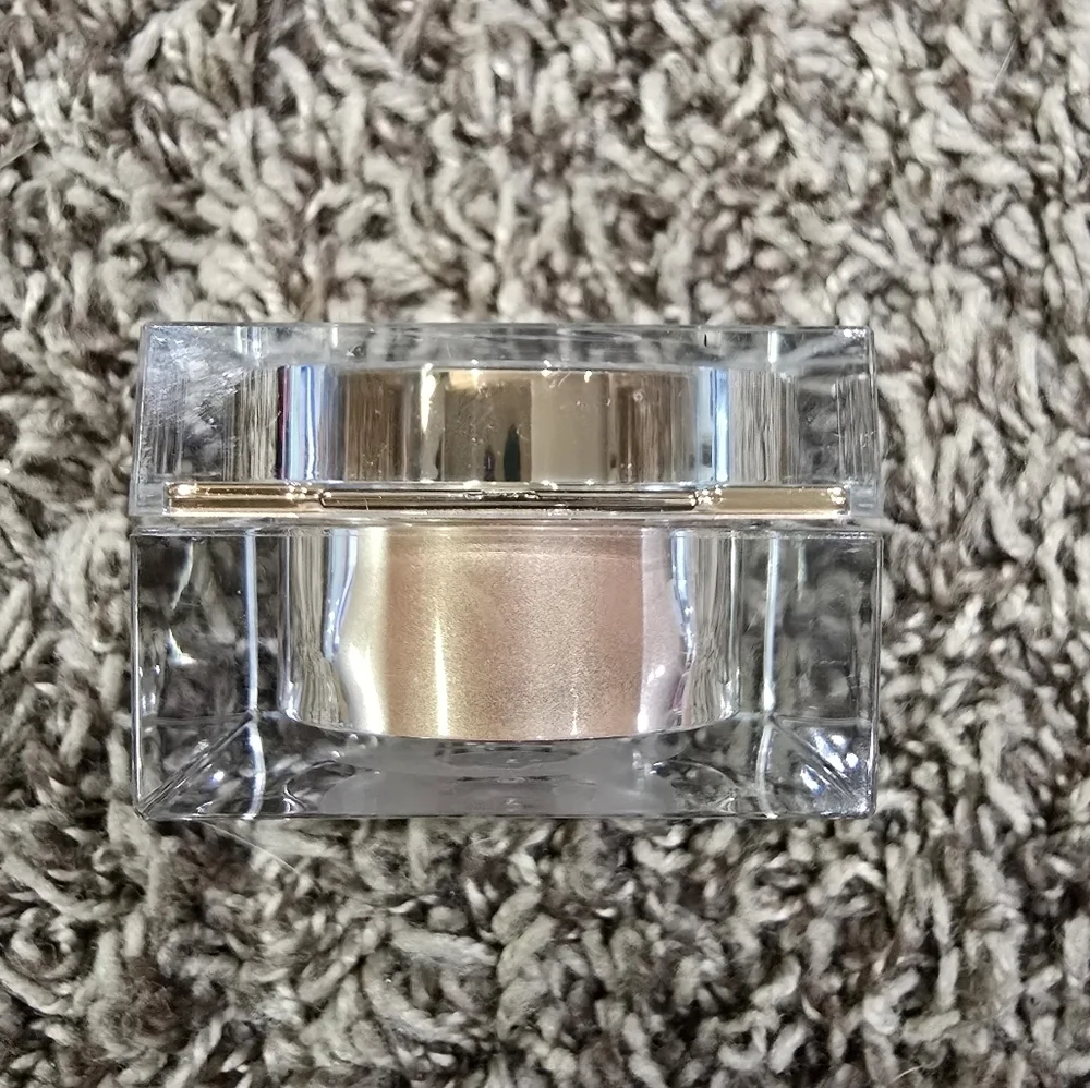 BECCA X Chrissy Confectionary Glow Powder CINNAMON SUGAR Highlighter .14 oz New